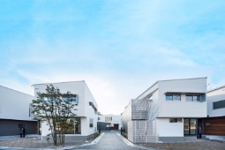 宝塚逆瀬川PRIMES